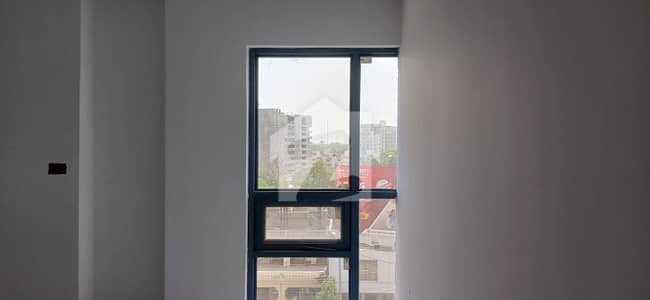 Exceptional Spaces Available Office 650 Square Feet For Rent In Main Boulevard Gulberg!