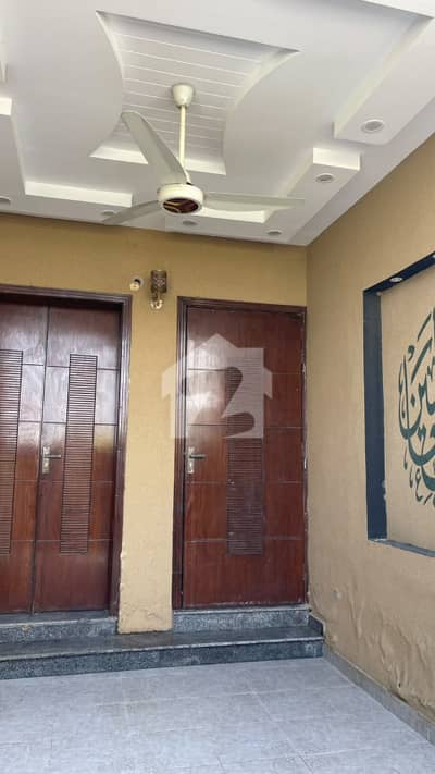 لیک سٹی ۔ سیکٹر ایم ۔ 8 لیک سٹی,رائیونڈ روڈ,لاہور میں 4 کمروں کا 5 مرلہ مکان 1.15 لاکھ میں کرایہ پر دستیاب ہے۔ لیک سٹی ۔ سیکٹر ایم ۔ 8 لیک سٹی,رائیونڈ روڈ,لاہور میں 4 کمروں کا 5 مرلہ مکان 1.15 لاکھ میں کرایہ پر دستیاب ہے۔