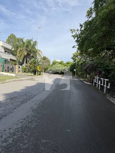 Prime Location Plot Available For Sale.