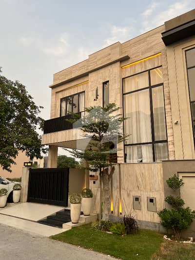 ڈی ایچ اے 9 ٹاؤن ۔ بلاک ڈی ڈی ایچ اے 9 ٹاؤن,ڈیفنس (ڈی ایچ اے),لاہور میں 3 کمروں کا 5 مرلہ مکان 2.95 کروڑ میں برائے فروخت۔ ڈی ایچ اے 9 ٹاؤن ۔ بلاک ڈی ڈی ایچ اے 9 ٹاؤن,ڈیفنس (ڈی ایچ اے),لاہور میں 3 کمروں کا 5 مرلہ مکان 2.95 کروڑ میں برائے فروخت۔