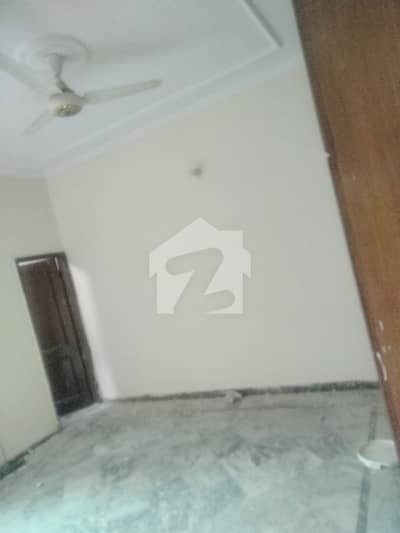 04 MARLA BEAUTIFUL HOUSE TILE FLOORS FOR RENT IN JOHAR TOWN LAHORE
