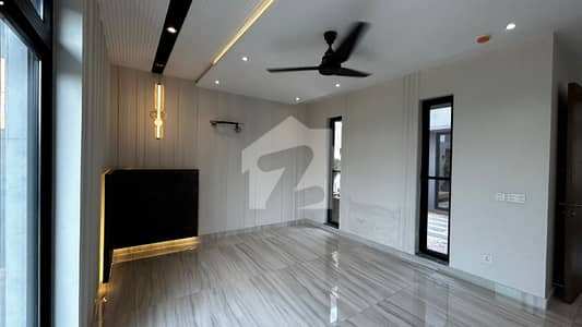 ڈی ایچ اے فیز 7 ڈی ایچ اے ڈیفینس,لاہور میں 7 کمروں کا 1 کنال مکان 5.25 لاکھ میں کرایہ پر دستیاب ہے۔ ڈی ایچ اے فیز 7 ڈی ایچ اے ڈیفینس,لاہور میں 7 کمروں کا 1 کنال مکان 5.25 لاکھ میں کرایہ پر دستیاب ہے۔