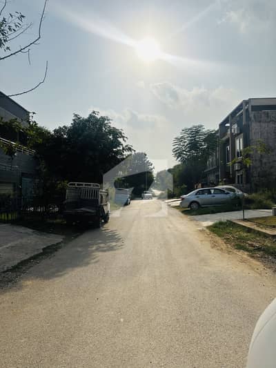 25*40 Primer Location 4 Marla Plot Available For Sale In D-12/1 Islamabad