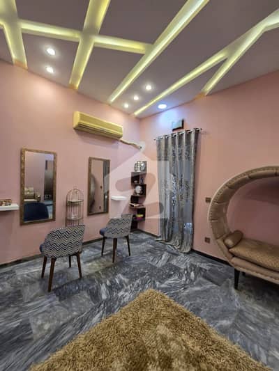 گلبرگ اسلام آباد میں 10 کمروں کا 5 کنال فارم ہاؤس 26.0 کروڑ میں برائے فروخت۔