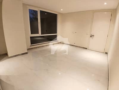 Unfurnished Brand New 1 Bed Apartment + Spacious Lounge - Luxury Marble Flooring - Near MM Alam Road, Gulberg Unfurnished Brand New 1 Bed Apartment + Spacious Lounge - Luxury Marble Flooring - Near MM Alam Road, Gulberg