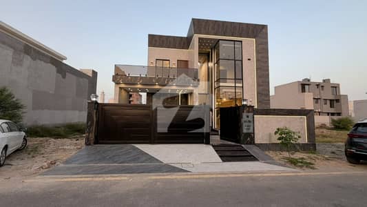 لیک سٹی ۔ سیکٹر ایم ۔ 6 لیک سٹی,رائیونڈ روڈ,لاہور میں 7 کمروں کا 12 مرلہ مکان 8.25 کروڑ میں برائے فروخت۔ لیک سٹی ۔ سیکٹر ایم ۔ 6 لیک سٹی,رائیونڈ روڈ,لاہور میں 7 کمروں کا 12 مرلہ مکان 8.25 کروڑ میں برائے فروخت۔