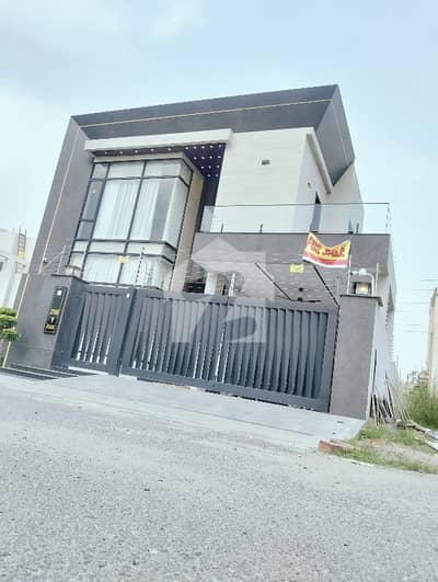 10 Marla House Available For Sale