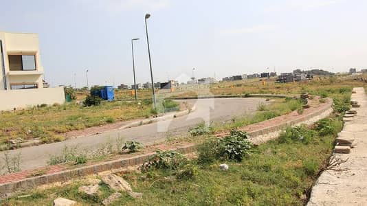 10 Marla Residential Plot For Sale In H Block