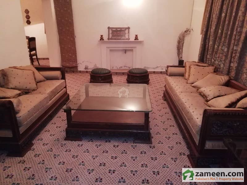 2 Beds Furnished Apartment Safari Banquets For Rent