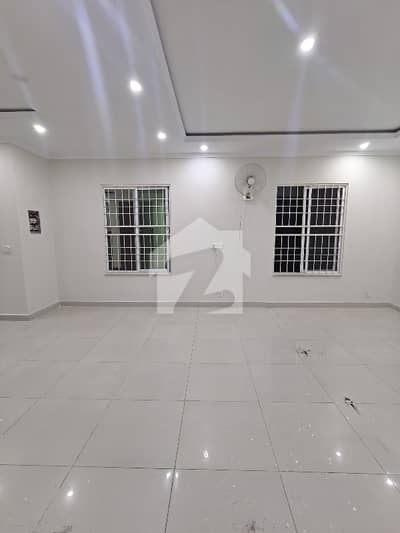 580 Sf Hall Office With Attached Bath And Kitchen Available