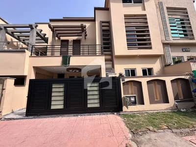 بحریہ ٹاؤن فیز 8 بحریہ ٹاؤن راولپنڈی,راولپنڈی میں 5 کمروں کا 7 مرلہ مکان 90.0 ہزار میں کرایہ پر دستیاب ہے۔ بحریہ ٹاؤن فیز 8 بحریہ ٹاؤن راولپنڈی,راولپنڈی میں 5 کمروں کا 7 مرلہ مکان 90.0 ہزار میں کرایہ پر دستیاب ہے۔
