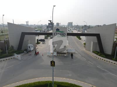 1 KANAL RESIDENTIAL PLOT IN ETIHAD TOWN PHASE 4, LAHORE 3 YEARS EASY INSTALLMENT PLAN