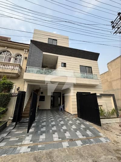 6 MARLA BRAND NEW HOUSE FOR SALE