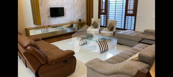 FOR SALE: 500 SQ YARDS MODERN LUXURY BUNGALOW DHA PHASE 8, KARACHI