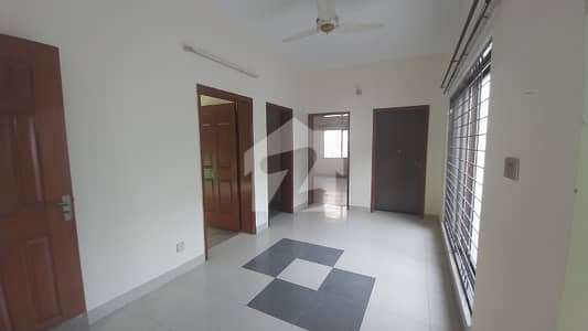 10 Marla Full House For Rent In Askari XI, Lahore