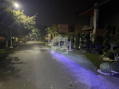 1 Kanal plot Main ki back for sale block D