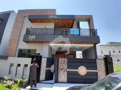 9 Marla Beautiful House For Sale