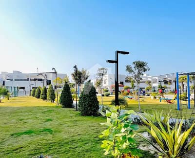 Askari 10 Sector S Facing Park Flat For Sale | 11 Marla 3 Bed