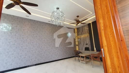 5 MARLA HOUSE FOR RENT
