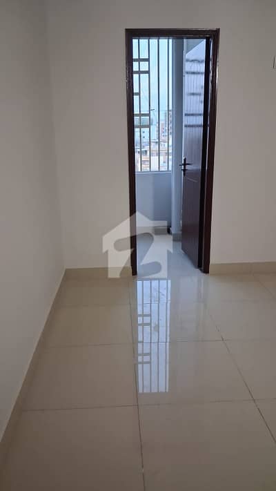 FLAT FOR SALE NAHDI TOWER GULISTAN E JAUHAR BLOCK 14 KARACHI CONTACT HIBA ESTATE