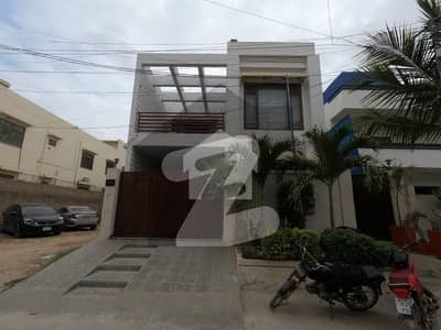 Prime Location 300 Square Yards House In Central Gulistan-E-Jauhar - Block 7 For Sale Prime Location 300 Square Yards House In Central Gulistan-E-Jauhar - Block 7 For Sale