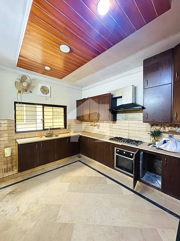 12 Marla Upper Portion For Rent in G15 12 Marla Upper Portion For Rent in G15