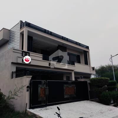 جی ۔ 16/4 جی ۔ 16,اسلام آباد میں 7 کمروں کا 1 کنال مکان 7.5 کروڑ میں برائے فروخت۔ جی ۔ 16/4 جی ۔ 16,اسلام آباد میں 7 کمروں کا 1 کنال مکان 7.5 کروڑ میں برائے فروخت۔