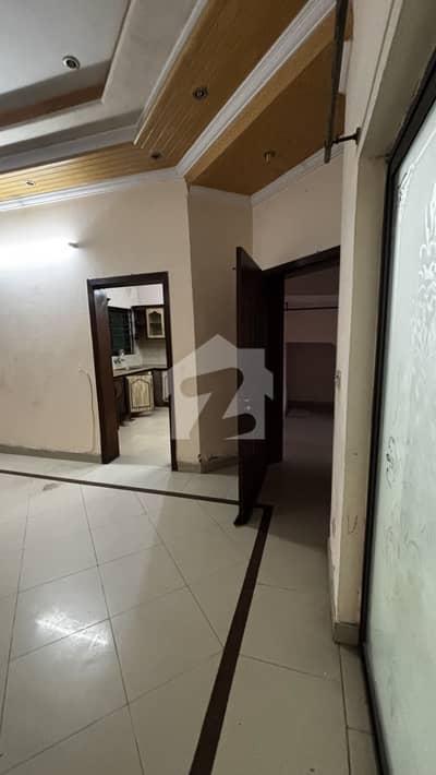 جوہر ٹاؤن لاہور میں 2 کمروں کا 8 مرلہ زیریں پورشن 78.0 ہزار میں کرایہ پر دستیاب ہے۔ جوہر ٹاؤن لاہور میں 2 کمروں کا 8 مرلہ زیریں پورشن 78.0 ہزار میں کرایہ پر دستیاب ہے۔