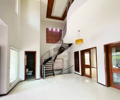 1 Kanal Full House with Full Basement for Rent 1 Kanal Full House with Full Basement for Rent
