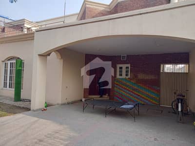 Cantt, 12 Marla Upper Portion For Rent Gulberg Upper Mall Garden Town Shadman Gor Zaman Park Lahore