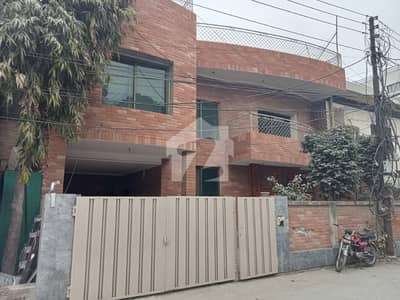 اَپر مال لاہور میں 2 کمروں کا 10 مرلہ بالائی پورشن 90.0 ہزار میں کرایہ پر دستیاب ہے۔ اَپر مال لاہور میں 2 کمروں کا 10 مرلہ بالائی پورشن 90.0 ہزار میں کرایہ پر دستیاب ہے۔