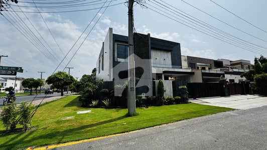 11.5 MARLA MODERN CORNER HOUSE WITH MODERN AND FULL HIGHT SATIRS LOBBY HOUSE AVAILABLE FOR SALE IN EXECUTIVE LOCATION OF CLOSE TO PCSIR SOCIETY 11.5 MARLA MODERN CORNER HOUSE WITH MODERN AND FULL HIGHT SATIRS LOBBY HOUSE AVAILABLE FOR SALE IN EXECUTIVE LOCATION OF CLOSE TO PCSIR SOCIETY