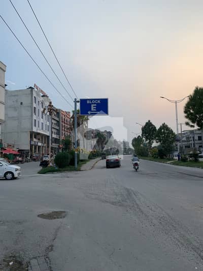 5 Marla Investor Plot for Sale In E block Street 100