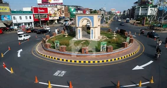 315 Square Feet Building for sale in Model Town