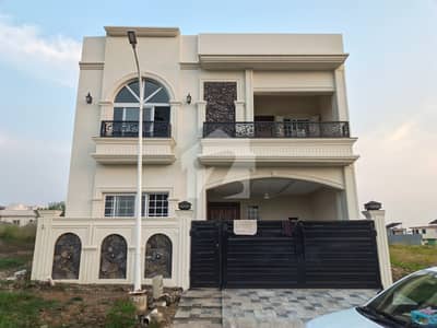 7 Marla House For Sale | Ideal Location | Best Investment Opportunity 7 Marla House For Sale | Ideal Location | Best Investment Opportunity