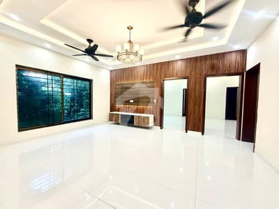 Brand New 10 Marla Corner, 2 Unit House In Bahria Enclave C1