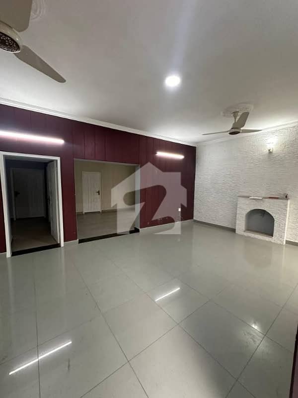 Beautiful Full House For Rent For Family/ Commercial Both Beautiful Full House For Rent For Family/ Commercial Both