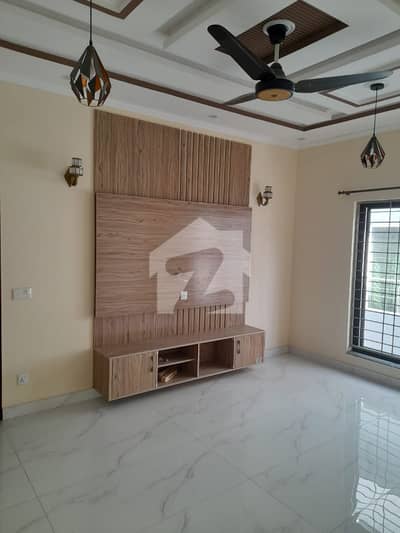 Wapda Town Phase 2 10 Marla Upper Portion Available For Rent