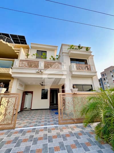 Corner Main Road Triple Storey 8 Marla House @6.90 Cr - Block C1, CDA Sector B17 Islamabad