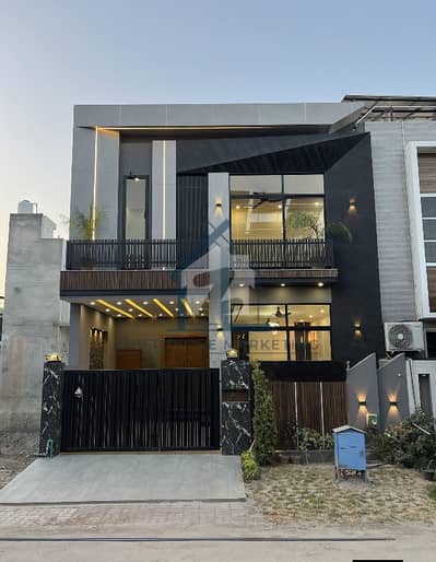 5 Marla House For Rent Available IN DHA EME Society 3 Mastar Bedroom 2Tv Lunch 2 Kitchen Driving Room Dining Podar Washroom Tires Laundry Area Store Girag Rent 95000