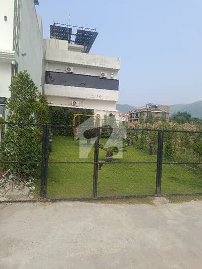 4 Marla's Corner House For Sale In D. 12/3