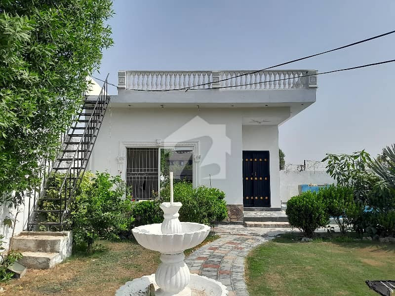 1 Kanal Beautiful Farmhouse For Sale 1 Kanal Beautiful Farmhouse For Sale