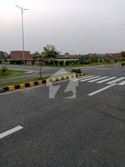 ٹی آئی پی ہاؤسنگ سوسائٹی ۔ فیز2 ٹی آئی پی ہاؤسنگ سوسائٹی,لاہور میں 9 مرلہ رہائشی پلاٹ 1.0 کروڑ میں برائے فروخت۔