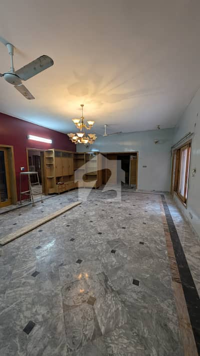 18 Marla House For Rent Madina Town Khayaban Colony