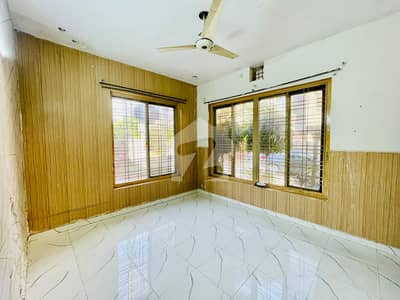 6 Marla 2 Bed Ground Floor For Rent In Ali Park With Gas