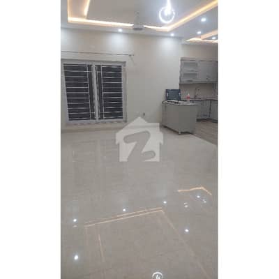 PHAF VIP HOUSE 4 BED TV LOUNGE 8M 1ST OR 2ND FLOOR ONLY . 110000