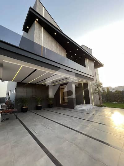 1 KANAL BRAND NEW LUXURY HOUSE FOR SALE DHA PHASE 7