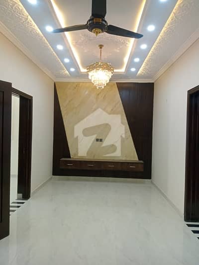 10 MARLA TRIPPLE STOREY HOUSE AVAILABLE FOR RENT