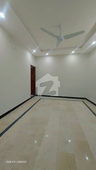 گرین ایونیو اسلام آباد میں 4 کمروں کا 5 مرلہ مکان 3.5 کروڑ میں برائے فروخت۔