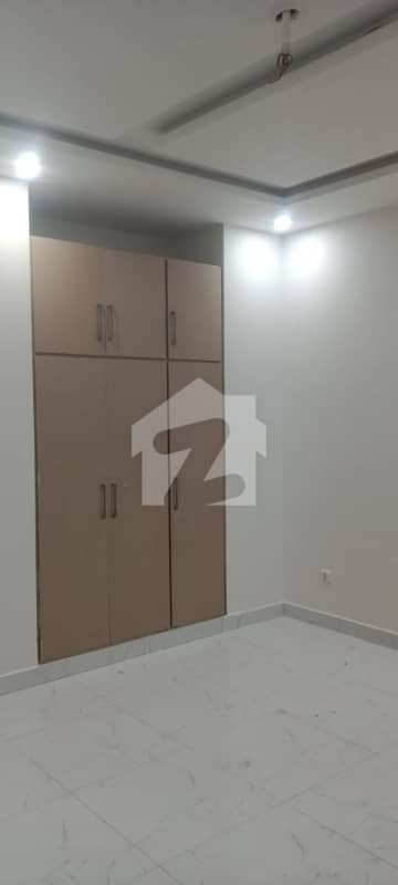 10 MARLA BRAND NEW HOUSE FOR RENT
